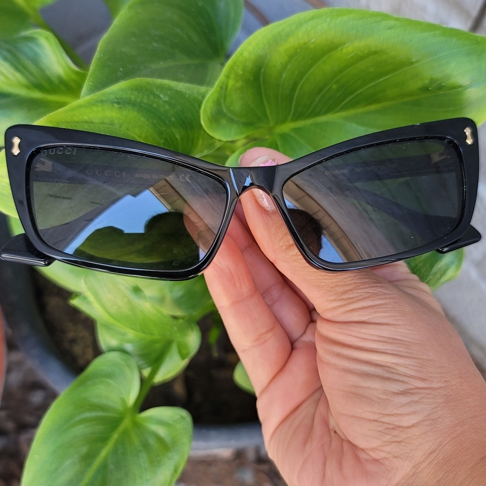 Gucci cat eye sunglasses
